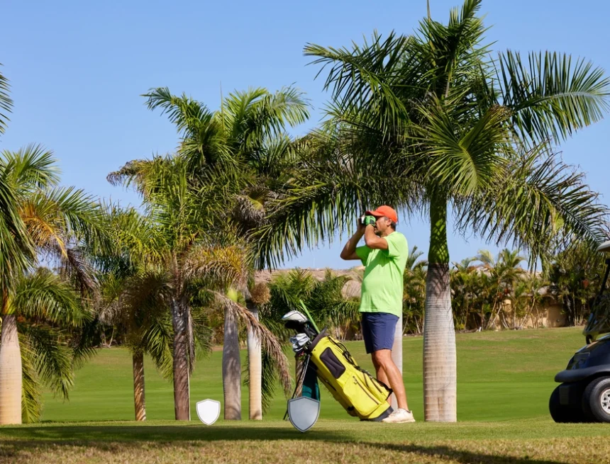 Jak golfisté měří vzdálenost: od krokování k laserům a GPS